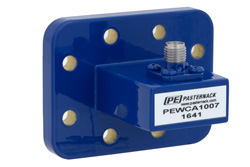 PEWCA1007 - WR-90、CPR-90G、溝付きフランジ、SMA メス、導波管 〜 同軸アダプタ、8.2 GHz 〜 12.4 GHz、X 周波帯