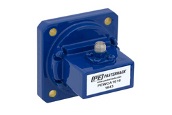 PEWCA1010 - WR-112、UG-51/U、スクエアカバーフランジ、SMA メス、導波管 〜 同軸アダプタ、7.05 GHz 〜 10 GHz、H 周波帯