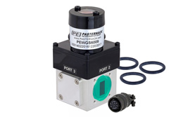 PEWGS6009 - WR-62 導波管メカニカルリレー SPDT ラッチングスイッチ、Ku 帯 18 GHz 最大周波数、2,000 W、UG-419/U 方形、28V、TTL