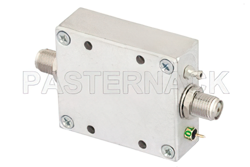 36 dBm IP3、18 dBm P1dB、50 MHz  〜 1,000 MHz、低ノイズ増幅器、SMA