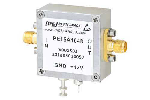 2 dB NF 低ノイズ増幅器、動作範囲 10 MHz 〜 800 MHz、42 dB ゲイン、17 dBm P1dB、SMA