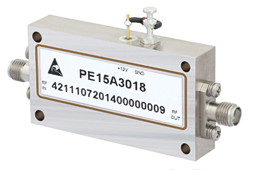 600 mW P1dB、6 GHz  〜 18 GHz、中電力広帯域増幅器、30 dB ゲイン、3.5 dB NF、SMA