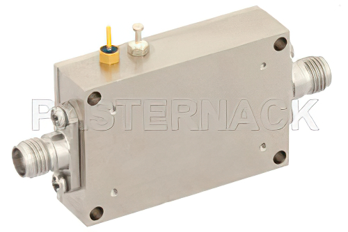 3.5 dB NF、13.5 dBm P1dB、26.5 GHz  〜 40 GHz、低ノイズ広帯域増幅器、22 dB ゲイン、2.92mm