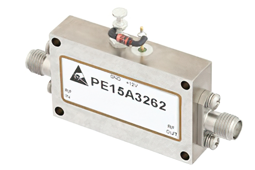 20 dBm Psat、1 GHz  〜 18 GHz、中電力広帯域増幅器、30 dB ゲイン、SMA