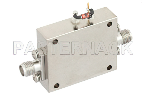 13 dBm P1dB、2 GHz  〜 18 GHz、中電力広帯域増幅器、33 dB ゲイン、3.5 dB NF、SMA