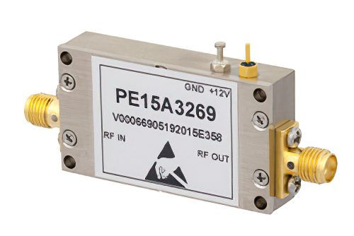 3 dB NF、14.5 dBm P1dB、10 MHz  〜 6 GHz、低ノイズ広帯域増幅器、34 dB ゲイン、SMA