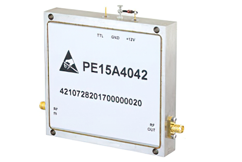 3 W P1dB、2 GHz  〜 6 GHz、中電力広帯域増幅器、36 dB ゲイン、6 dB NF、SMA