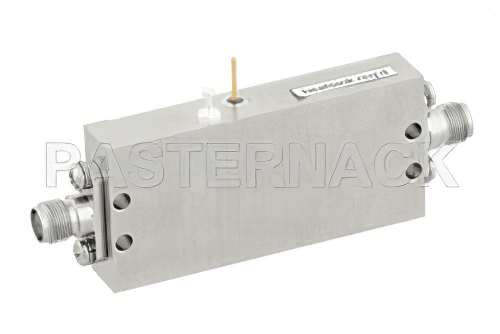 1 W P1dB、500 MHz 〜 4 GHz、中電力 増幅器、SMA、30 dB ゲイン、6 dB NF