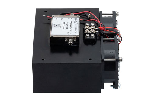 27 dBm Psat、26.5 GHz 〜 40 GHz、中電力増幅器、ヒートシンク付き、2.92mm、35 dB ゲイン、10 dB NF