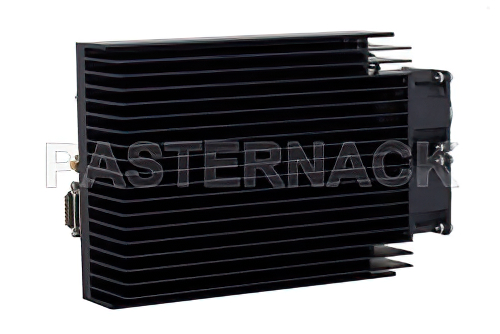 45 dB ゲイン、100 W Psat、700 MHz  〜 2.7 GHz、大電力増幅器、GaN、SMA