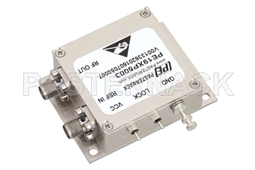 100 MHz フェーズロック水晶発振器、10 MHz 外部リファレンス、位相雑音 -150 dBc/Hz、SMA