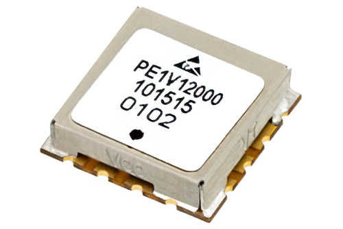 表面実装 (SMT)電圧制御発振器 (VCO)、130 MHz 〜 175 MHz、位相雑音 -146 dBc/Hz、0.5 インチ パッケージ