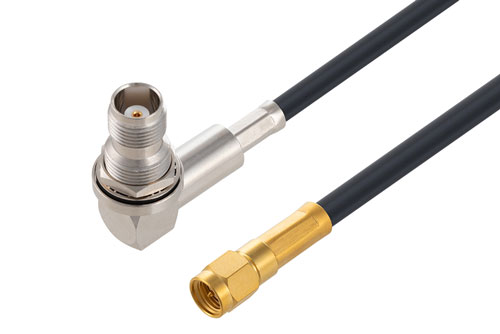 TNC メス 直角バルクヘッド 〜 SMA オス、低損失ケーブル、PE-C200 同軸