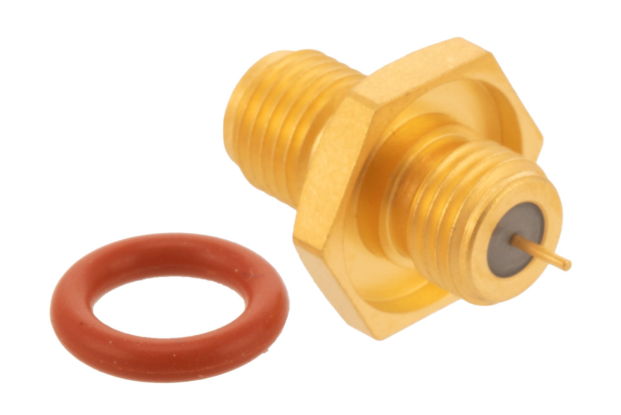 SMA メス バルクヘッドマウント気密シールコネクタ、はんだ接続、スタブターミナル、.250インチ直径、フロントマウントIP67準拠