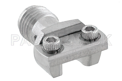 SMA メス コネクタ、クランプ/はんだ(キャプティブ端子)接続、エンドランチPCB、マイクロストリップ/コプラナーランチ, 0.005 インチ