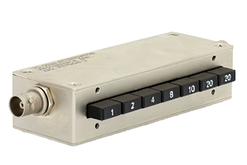 75 Ω BNCジャック, プッシュボタン, 0-65 dB 減衰器; 1 W; DC-500 MHz