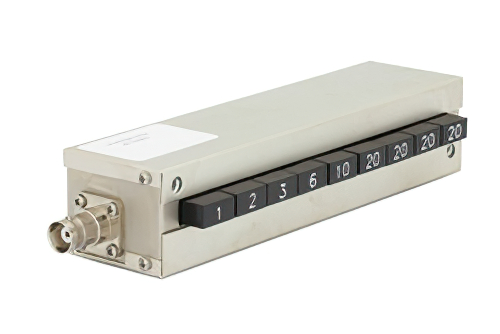 BNCジャック, プッシュボタン, 0-102 dB 減衰器; 1 W; DC-750 MHz