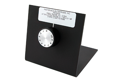 一段 0-1 dB ロータリ ベンチ 減衰器; 50 Ω BNCジャック; 1 W; DC-2 GHz