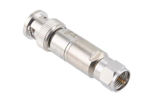 50 Ω BNC オス ～ 75 Ω F オス Matching Pad 動作範囲DC ～ 3 GHz