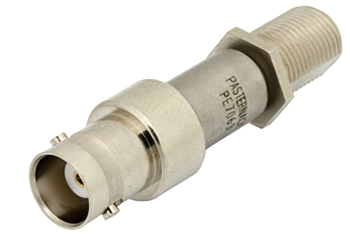 50 Ω BNC メス 〜 75 Ω F メス 整合パッド、DC 〜 3 GHz