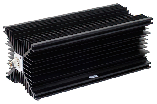 3 dB 固定減衰器、N オス 〜 N メス 方向性、黒色 陽極酸化アルミヒートシンク、500 W、最大 2.4 GHz