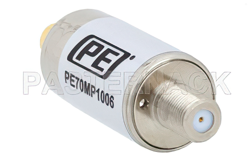 50 Ω SMA オス 〜 75 Ω F メス 整合パッド、0.009 MHz 〜 3 GHz