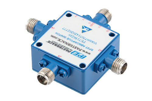 吸収型 SP3T、PIN ダイオードスイッチ、動作周波数 500 MHz 〜 40 GHz、最大 0.1 W (+20 dBm)、フィールド交換式、2.92mm