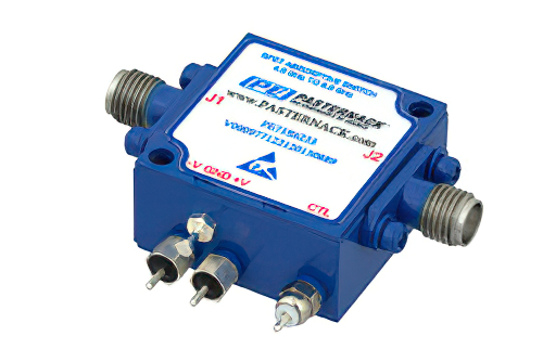 吸収型 SPST、PIN ダイオードスイッチ、動作周波数 4 GHz 〜 8 GHz、最大 0.1 W (+20 dBm)、フィールド交換式、SMA