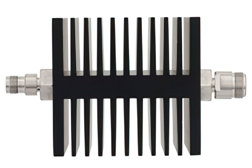 10 dB 固定減衰器、TNC メス 〜 N メス 方向性、黒色 陽極酸化アルミヒートシンク、50 W、最大 18 GHz