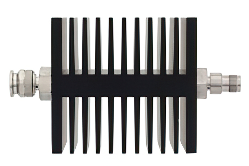 20 dB 固定減衰器、TNC オス 〜 TNC メス 方向性、黒色 陽極酸化アルミヒートシンク、50 W、最大 18 GHz