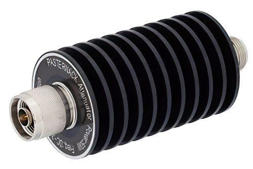 40 dB 固定減衰器、N オス 〜 N メス 単一方向性、黒色 陽極酸化アルミヒートシンク、50 W、最大 3 GHz