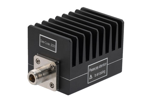 30 dB 固定減衰器、N オス 〜 N メス、黒色 陽極酸化アルミヒートシンク、50 W、最大 4 GHz