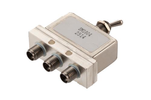 SPDT 2.92mm Manual Toggle Switch, DC to 40 GHz, Rated to