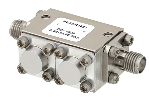 デュアルジャンクションアイソレータ、32 dB アイソレーション、8 GHz 〜 18 GHz、5 W、SMA メス