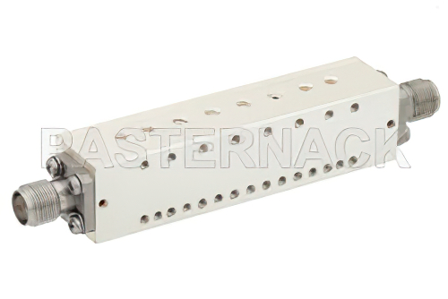 8 セクションバンドパスフィルタ、SMA メス コネクタ、動作範囲 9.9 GHz 〜 10.8 GHz、900 MHz 通過帯域