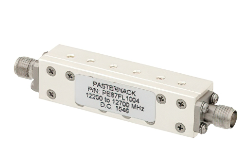 6 セクションバンドパスフィルタ、SMA メス コネクタ、動作範囲 12.2 GHz 〜 12.7 GHz、500 MHz 通過帯域