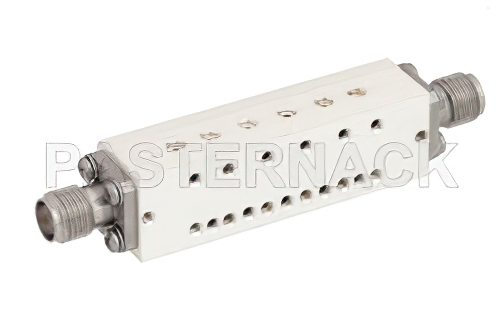 6 セクションバンドパスフィルタ、SMA メス コネクタ、動作範囲 17.2 GHz 〜 18.2 GHz、1,000 MHz 通過帯域