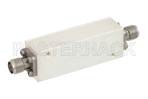 11 セクションバンドパスフィルタ、SMA メス コネクタ、動作範囲 2 GHz 〜 4 GHz、2 GHz 通過帯域