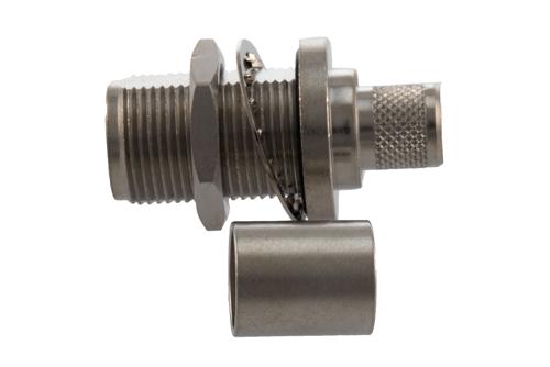 N メス バルクヘッド マウントコネクタ 圧着/はんだ接続, RG214, RG9, RG225, RG393, 穴サイズ 0.535 X 0.640 インチ