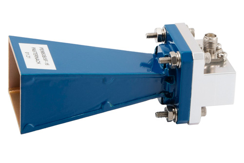 WR-51 導波管 標準 ゲインホーンアンテナ 動作周波数 15 GHz ～ 22 GHz, 公称値 15 dB 利得,  SMA メス 入力