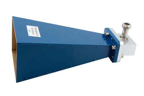 WR-137 導波管 標準 ゲインホーンアンテナ 動作周波数 5.85 GHz ～ 8.2 GHz, 公称値 15 dB 利得,  N メス 入力