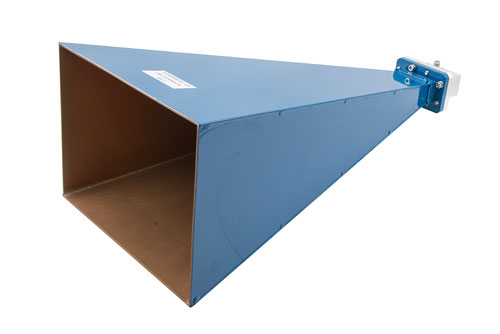 WR-137 標準 ゲインホーンアンテナ 動作周波数 5.85 GHz ～ 8.2 GHz, 20 dBi 公称利得,  SMA メス 入力コネクタ, ProLine