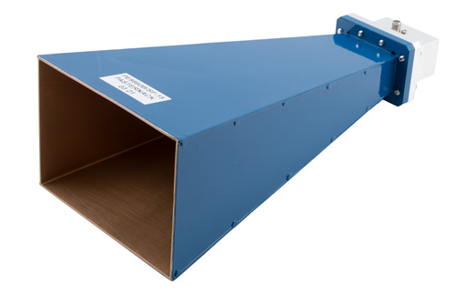 WR-159 導波管 標準 ゲインホーンアンテナ 動作周波数 4.9 GHz ～ 7.05 GHz, 公称値 15 dB 利得,  SMA メス 入力