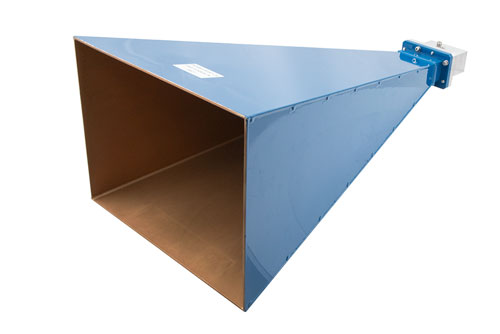 WR-187 標準 ゲインホーンアンテナ 動作周波数 3.95 GHz ～ 5.85 GHz, 20 dBi 公称利得,  SMA メス 入力コネクタ, ProLine