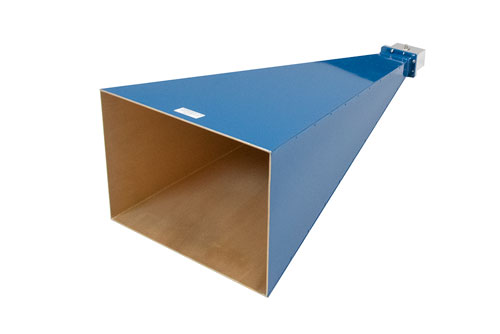 WR-229 標準 ゲインホーンアンテナ 動作周波数 3.3 GHz ～ 4.9 GHz, 20 dBi 公称利得,  SMA メス 入力コネクタ, ProLine