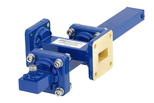 WR-62導波管 30 dB クロスガイド結合器、UG-419/Uスクエアカバーフランジ、SMA メス 結合ポート、12.4 GHz 〜 18 GHz、青銅