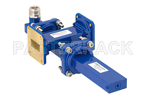 WR-90導波管 20 dB クロスガイド結合器、UG-39/Uスクエアカバーフランジ、N メス 結合ポート、8.2 GHz 〜 12.4 GHz、青銅