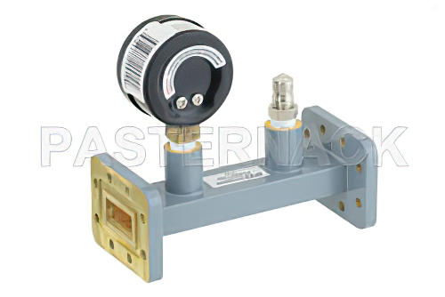 WR-90 導波管圧力計付セクション 4.25 インチ長、CPR-90G 溝付フランジ、8.2 GHz 〜 12.4 GHz